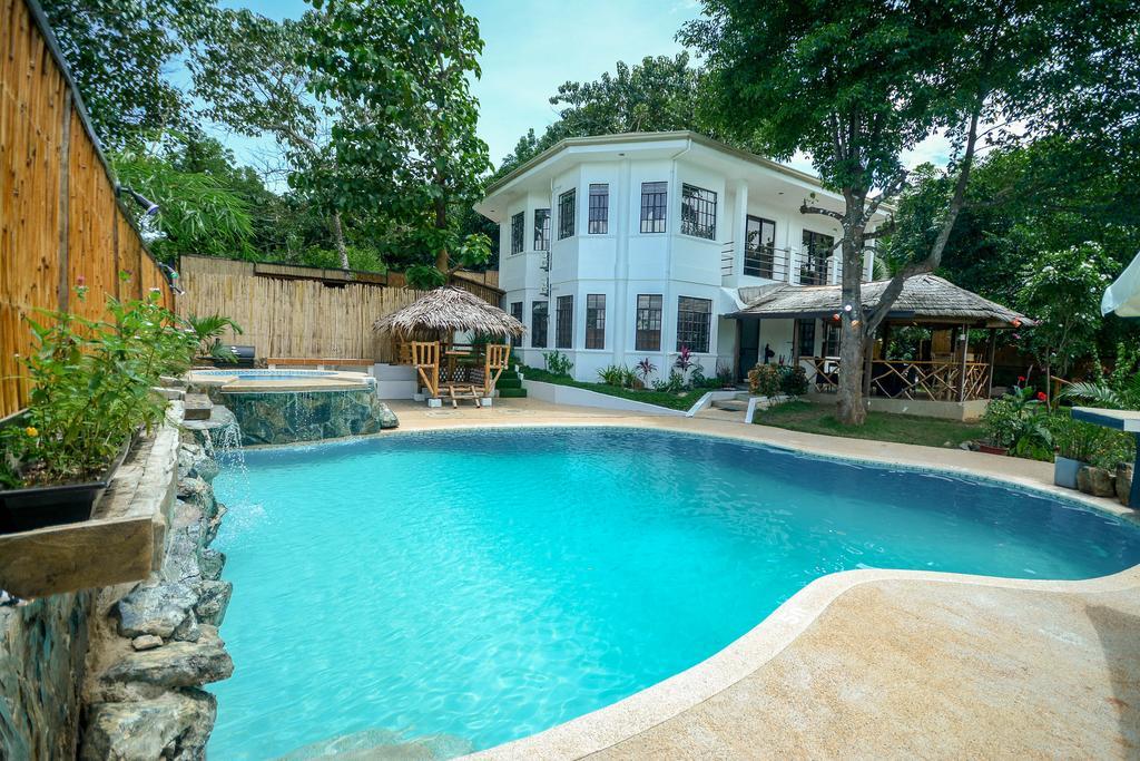 Hilltop Pool And Villa Puerto Princesa Екстериор снимка