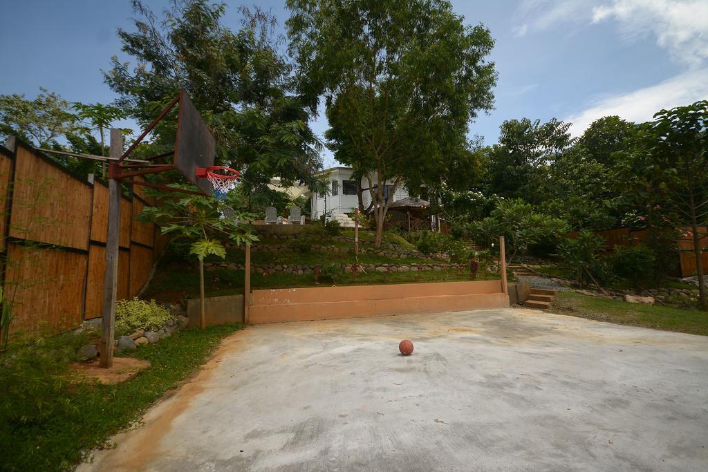 Hilltop Pool And Villa Puerto Princesa Екстериор снимка