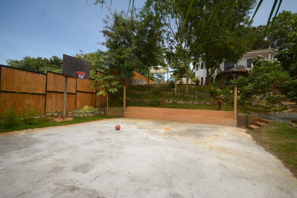 Hilltop Pool And Villa Puerto Princesa Екстериор снимка