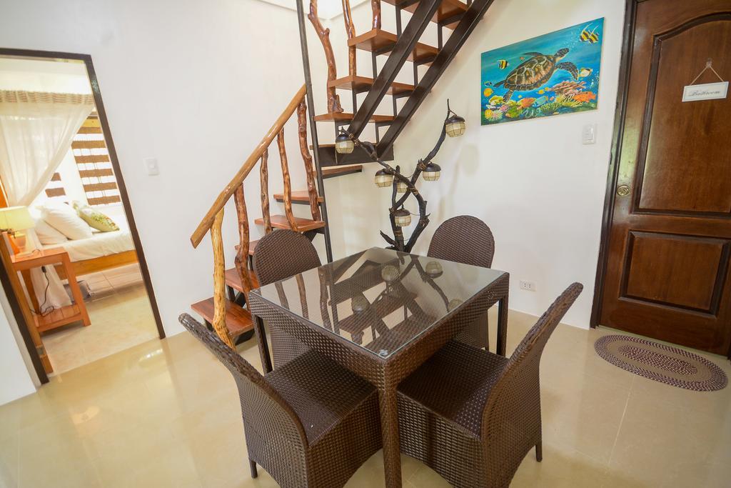 Hilltop Pool And Villa Puerto Princesa Екстериор снимка