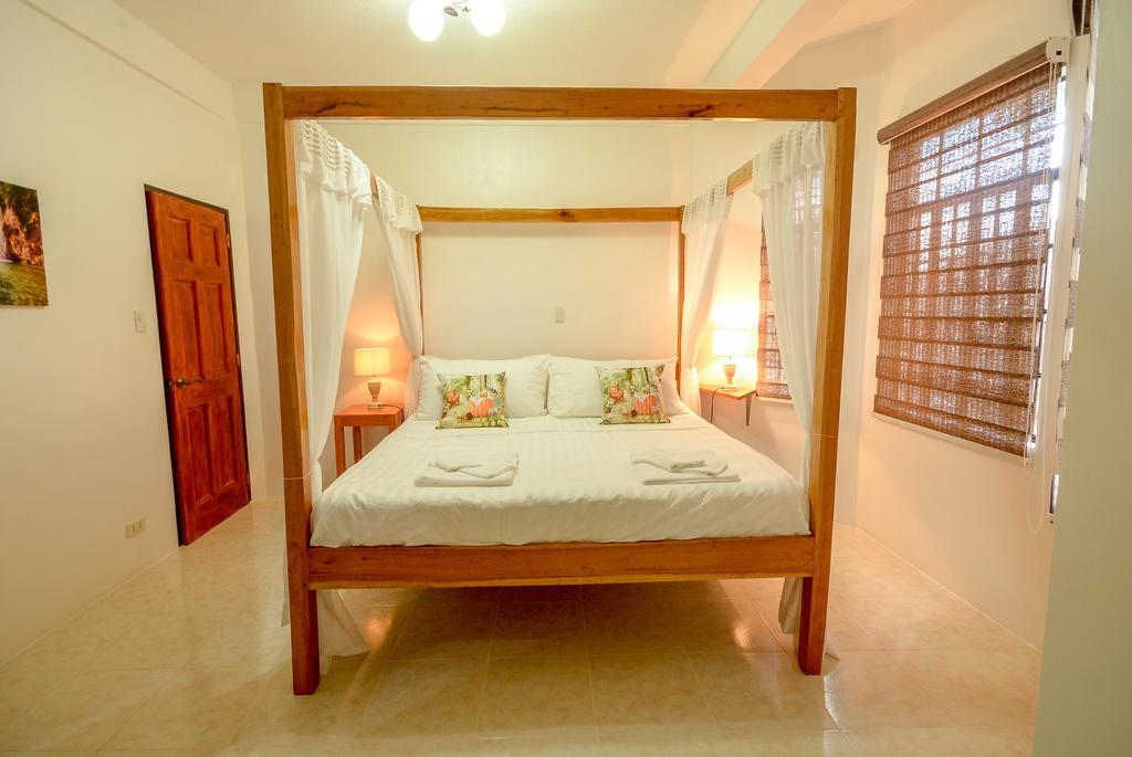 Hilltop Pool And Villa Puerto Princesa Екстериор снимка