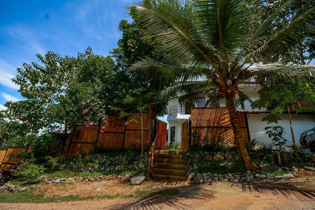 Hilltop Pool And Villa Puerto Princesa Екстериор снимка