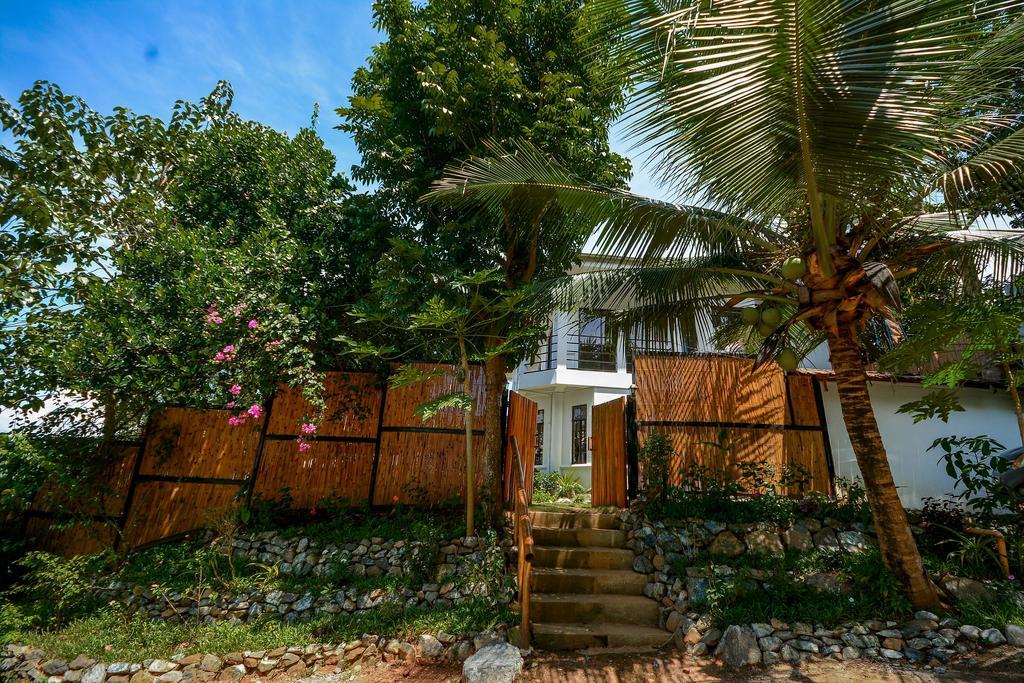 Hilltop Pool And Villa Puerto Princesa Екстериор снимка