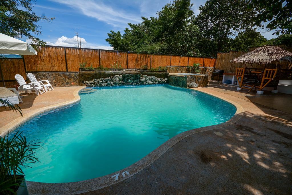 Hilltop Pool And Villa Puerto Princesa Екстериор снимка