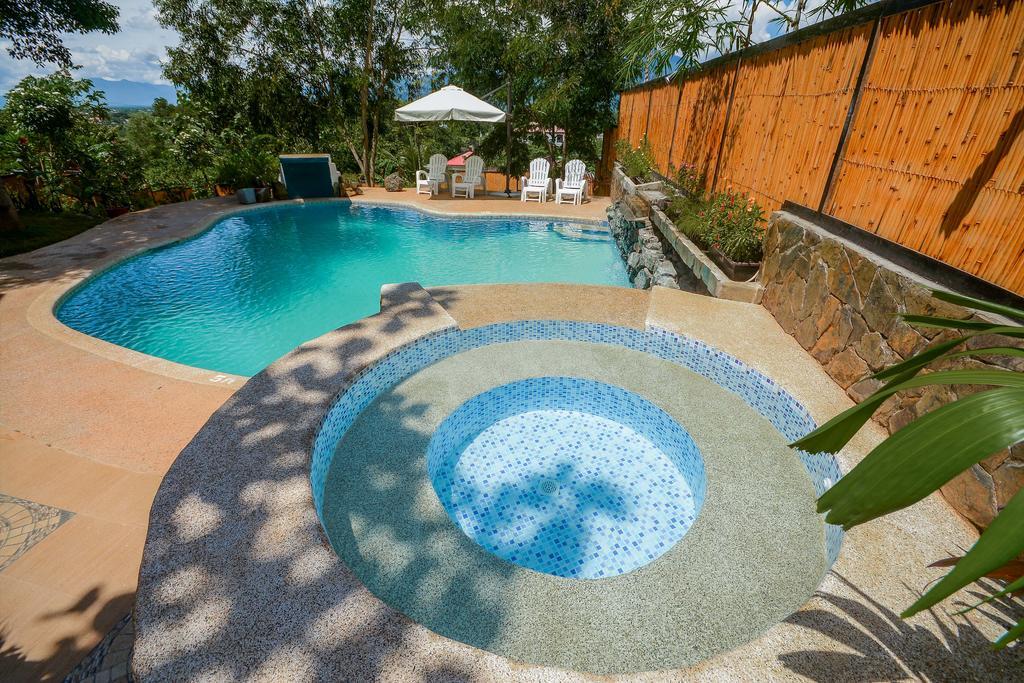 Hilltop Pool And Villa Puerto Princesa Екстериор снимка