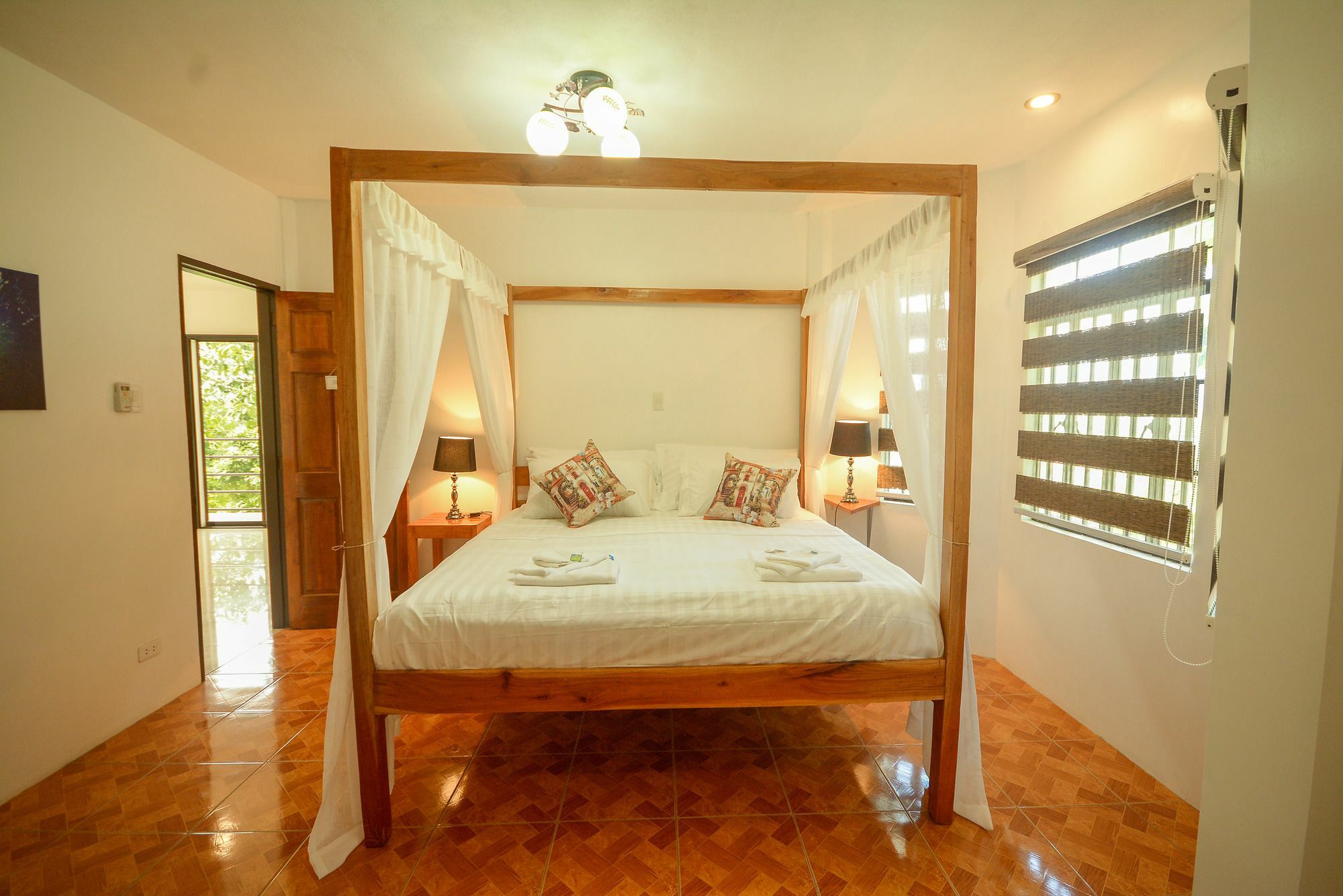 Hilltop Pool And Villa Puerto Princesa Екстериор снимка